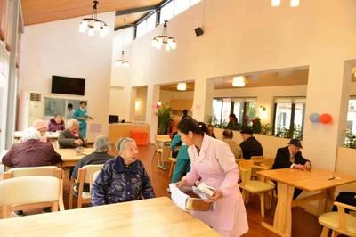 社区养老更成体系,浦东塘桥全力打造“15分钟养老服务圈”